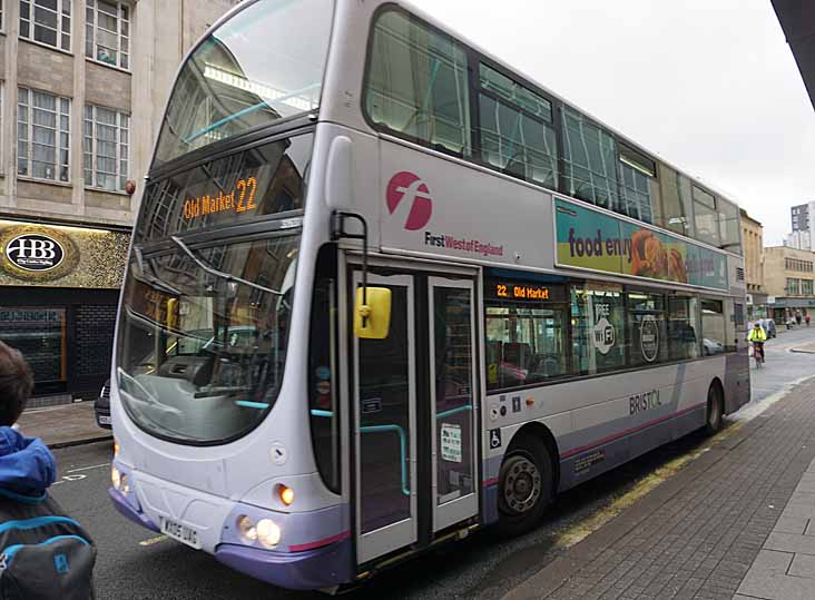 First Bristol Volvo B7TL Wright 32637